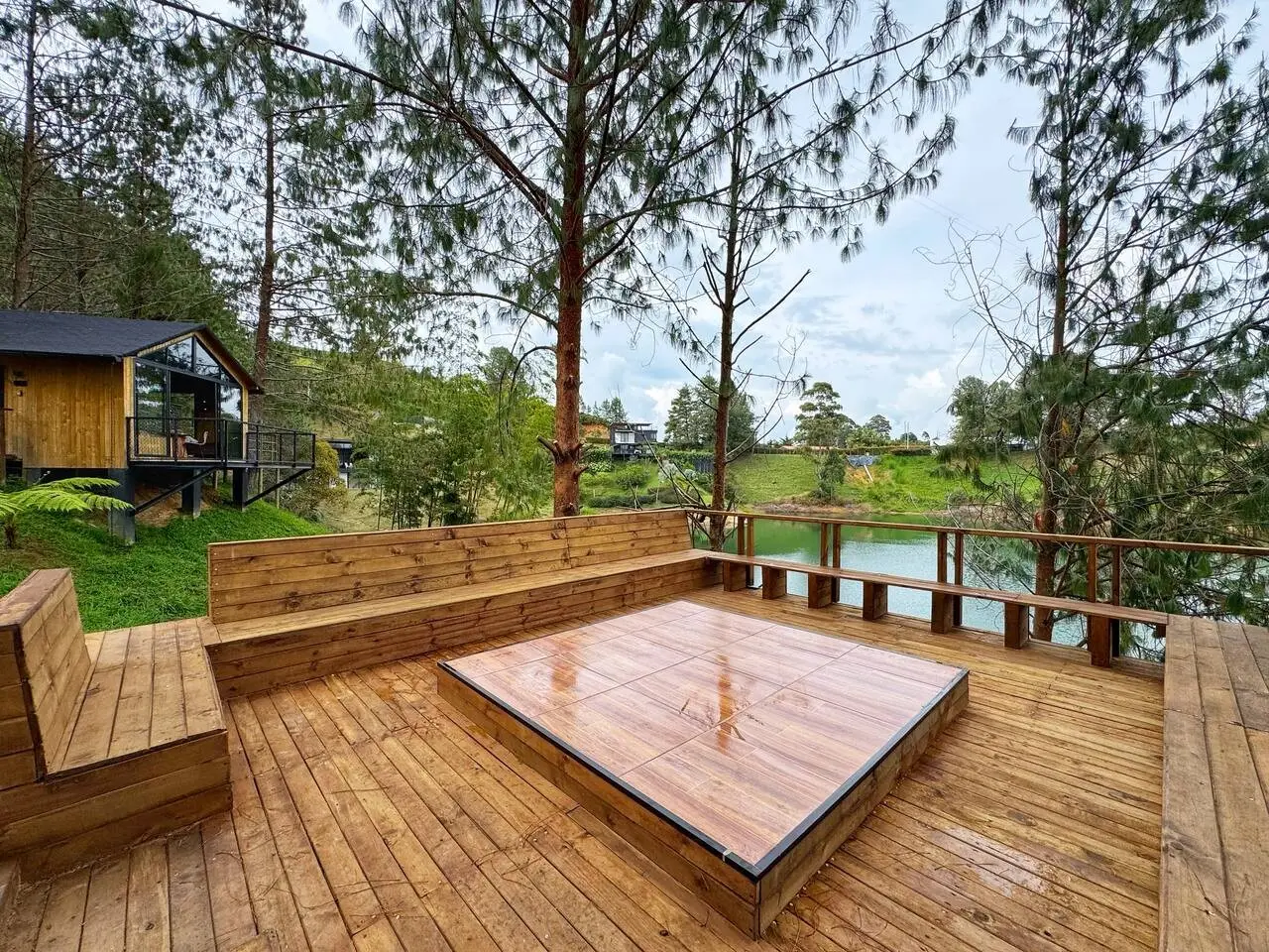 Cabin • Jacuzzi + Lake View + Forest - Image 36