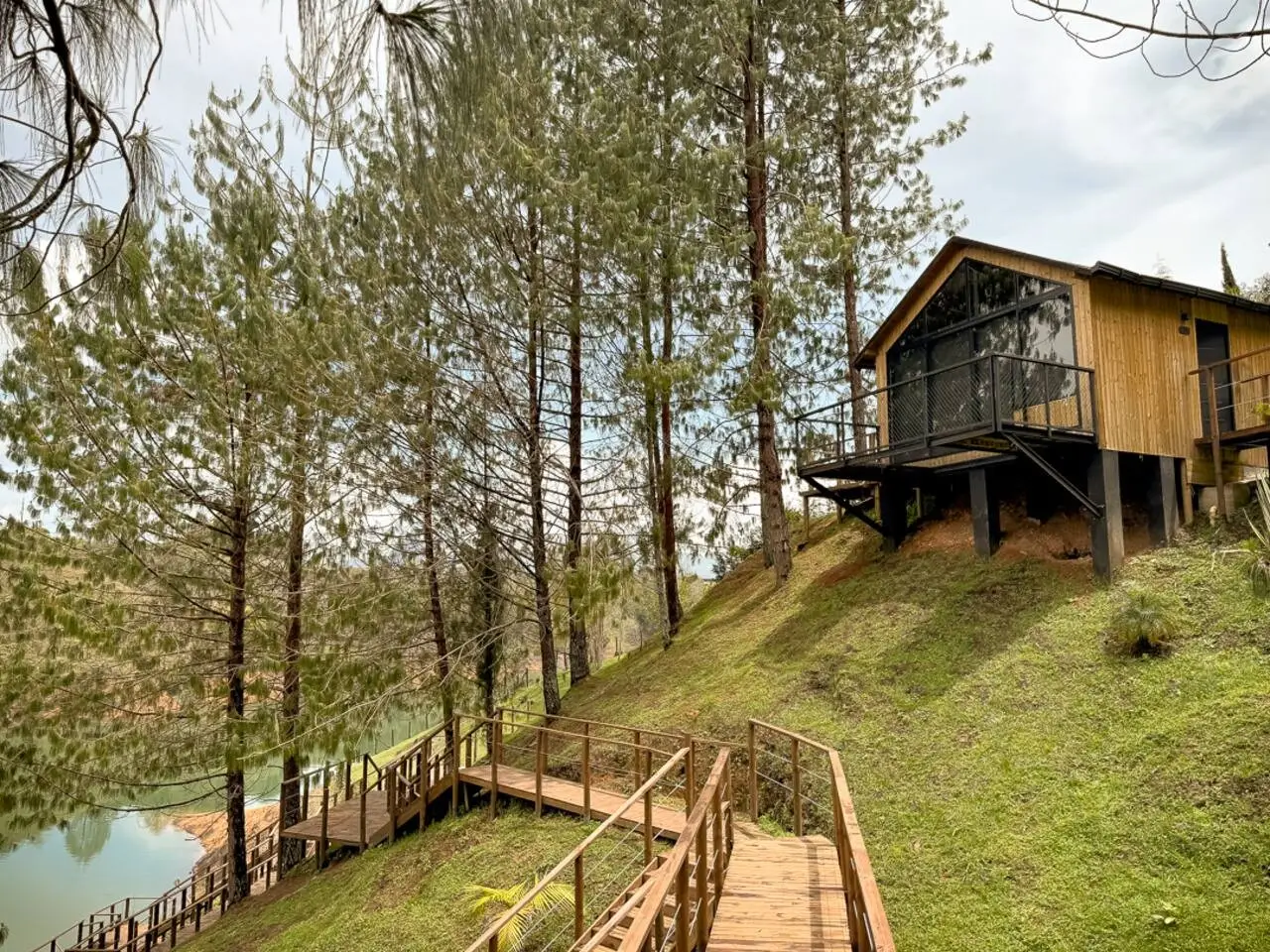 Cabin • Jacuzzi + Lake View + Forest - Image 17