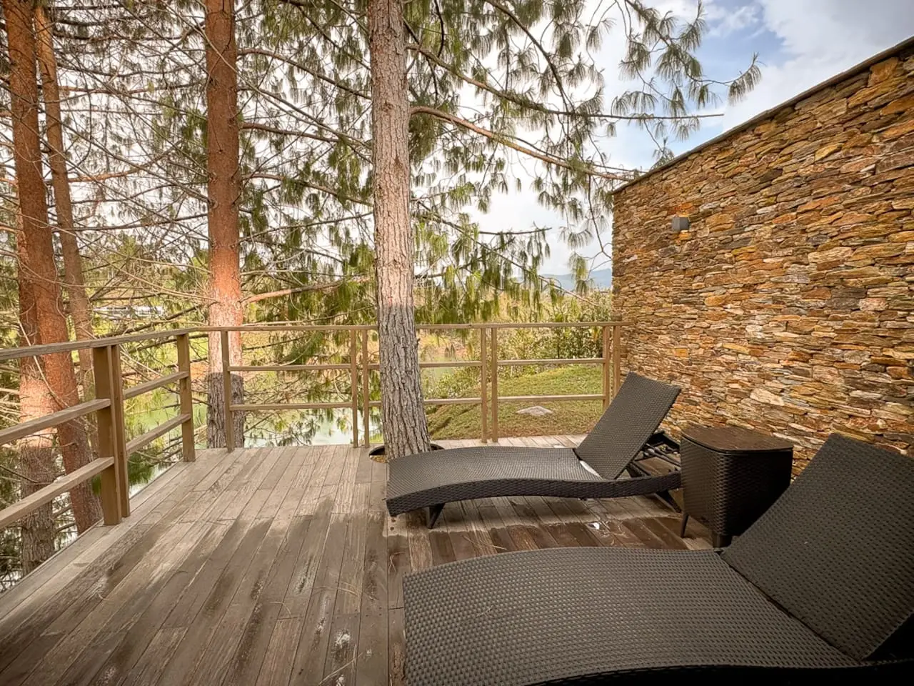 Cabin • Jacuzzi + Lake View + Forest - Image 11