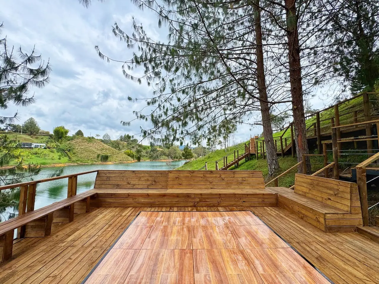Cabin • Jacuzzi + Lake View + Forest - Image 40