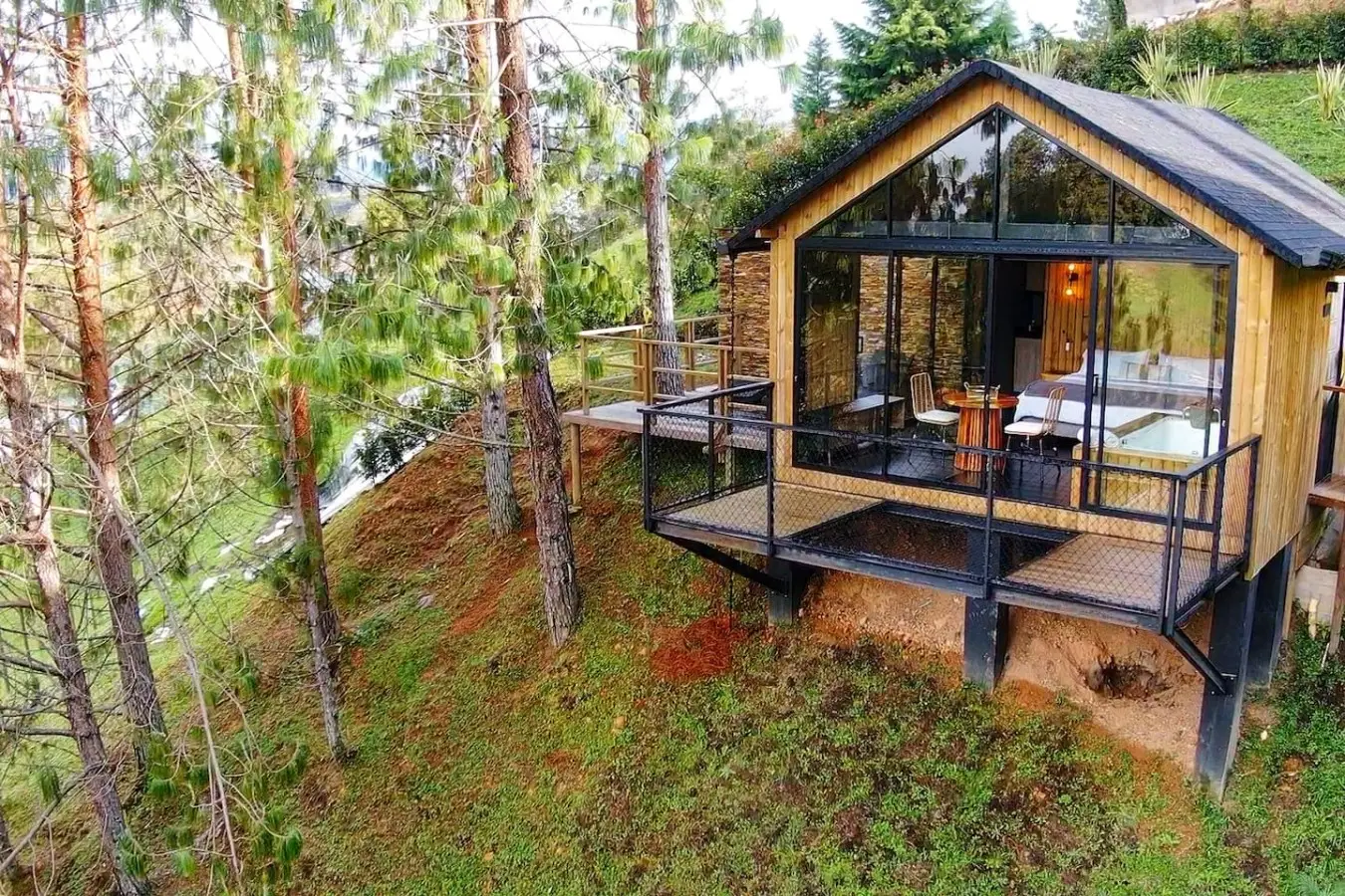 Cabin • Jacuzzi + Lake View + Forest - Image 10