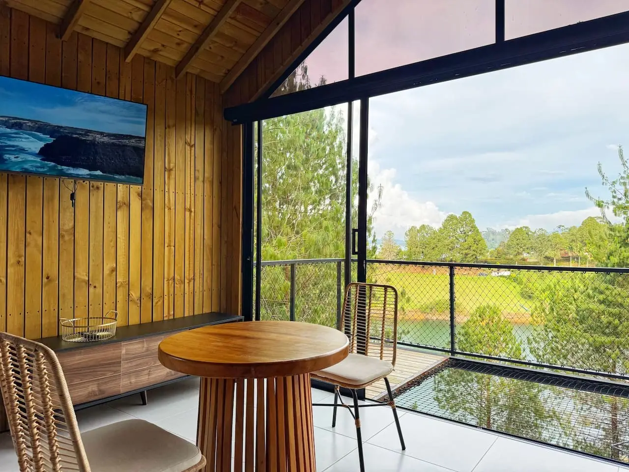Cabin • Jacuzzi + Lakefront + Forest - Image 48