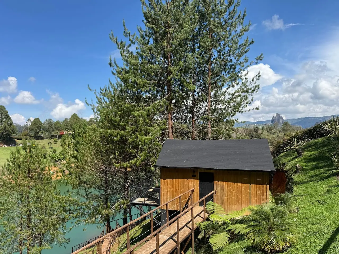 Cabin • Jacuzzi + Lakefront + Forest - Image 15
