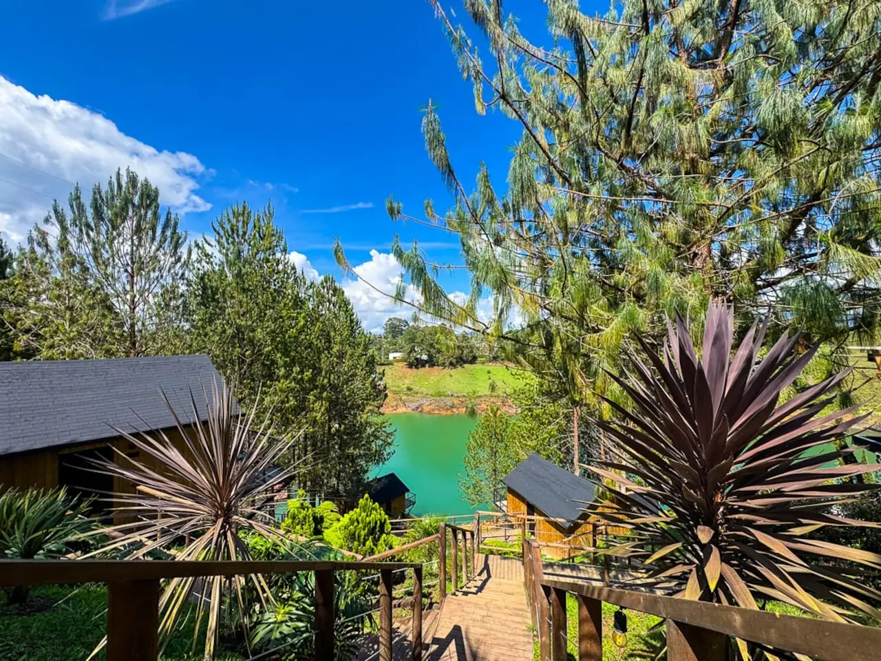 Cabin • Jacuzzi + Lakefront + Forest - Image 25