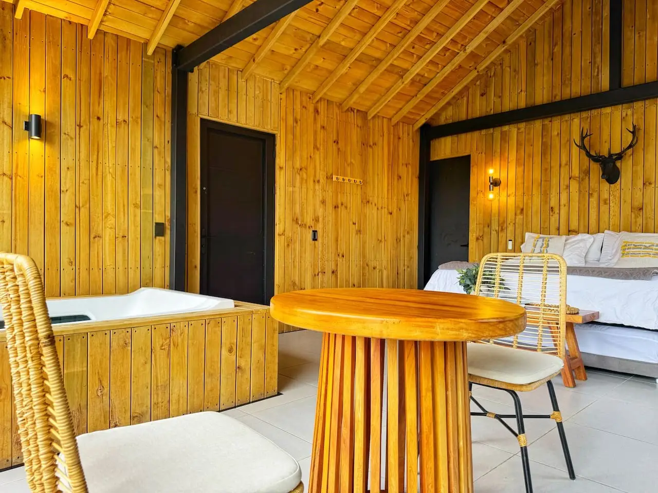 Cabin • Jacuzzi + Lakefront + Forest - Image 53