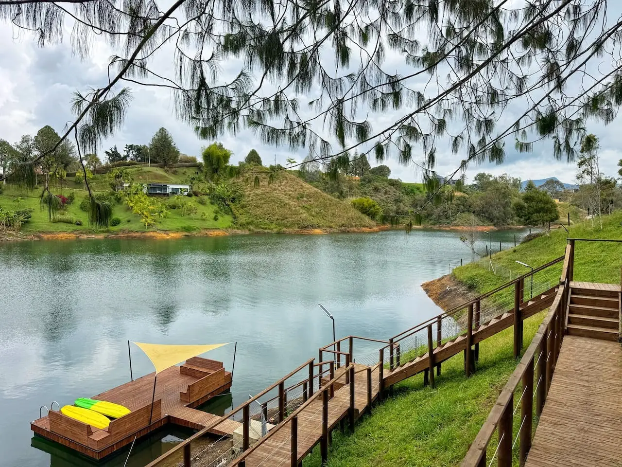Cabin • Jacuzzi + Reservoir front - Image 40