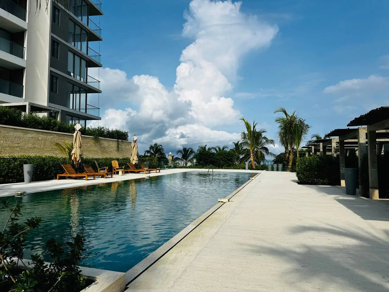 Spectacular Beach front Apartment! - Image 47