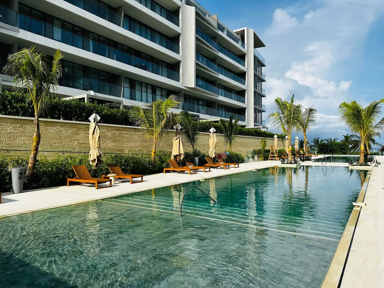 Spectacular Beach front Apartment! - Image 37