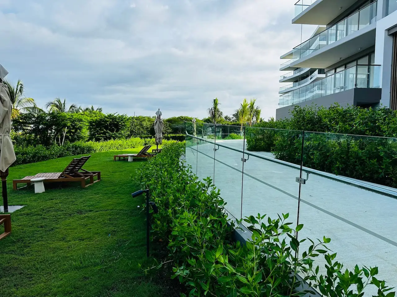 Spectacular Beach front Apartment! - Image 40