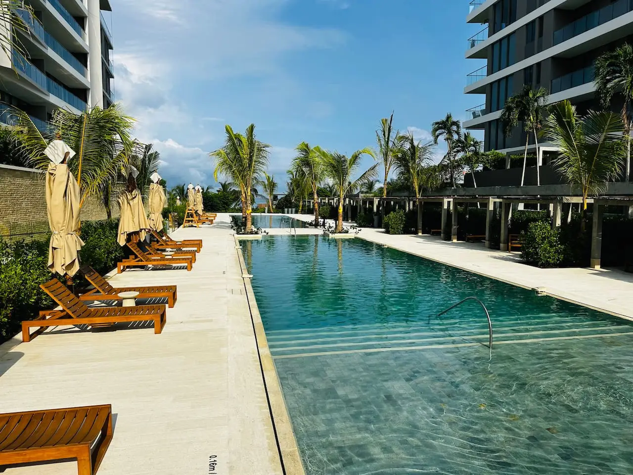 Spectacular Beach front Apartment! - Image 39