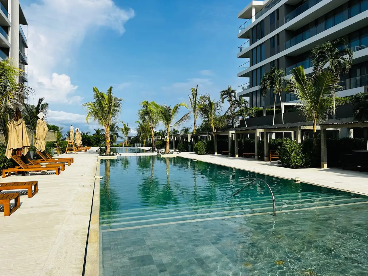 Spectacular Beach front Apartment! - Image 34