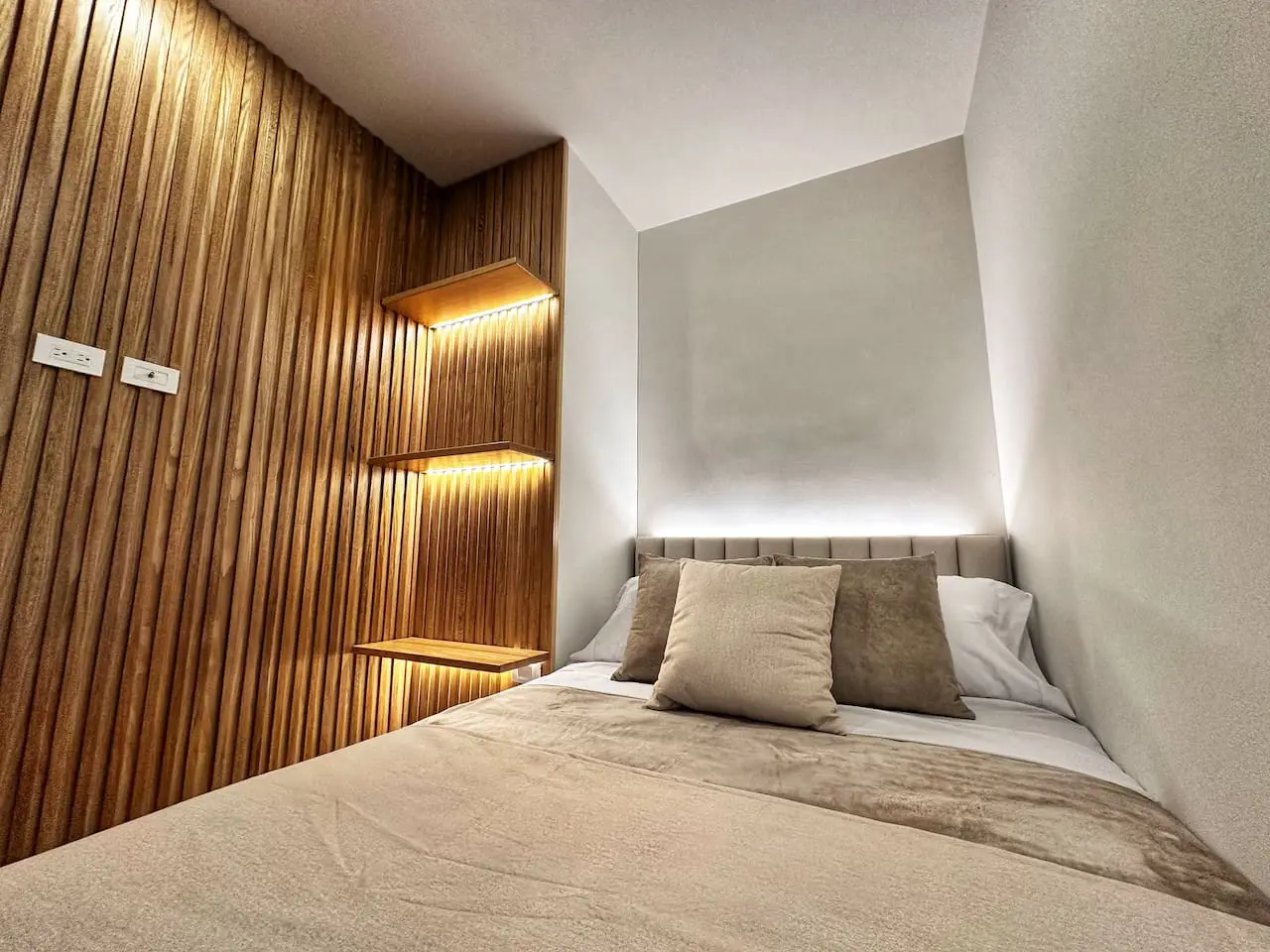 Spectacular Beach front Apartment! - Image 10
