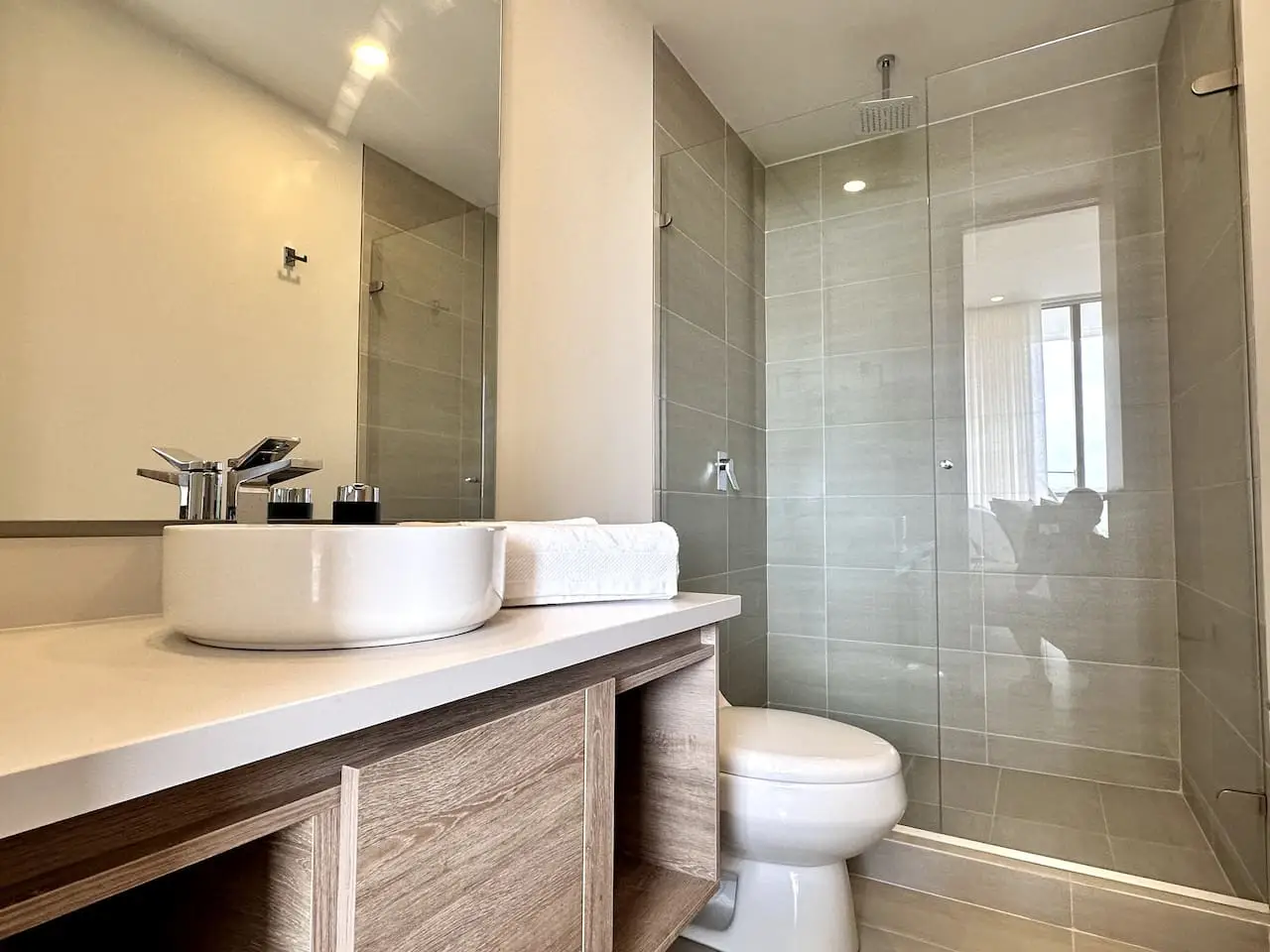 Spectacular Beach front Apartment! - Image 15