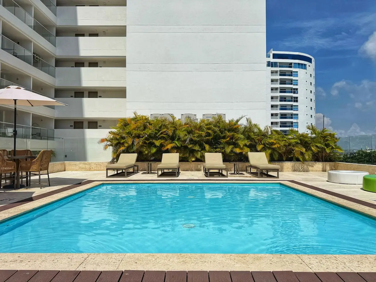 Amazing loft – 2 minutes from the airport! - Image 28