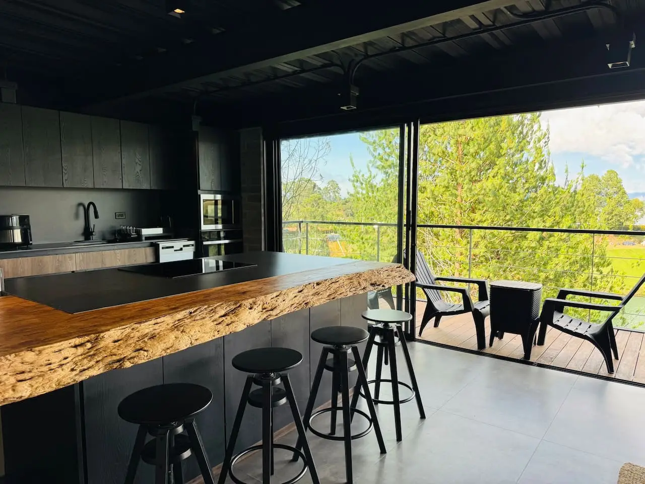 Exclusive Villa • Lake View + Forest - Image 10