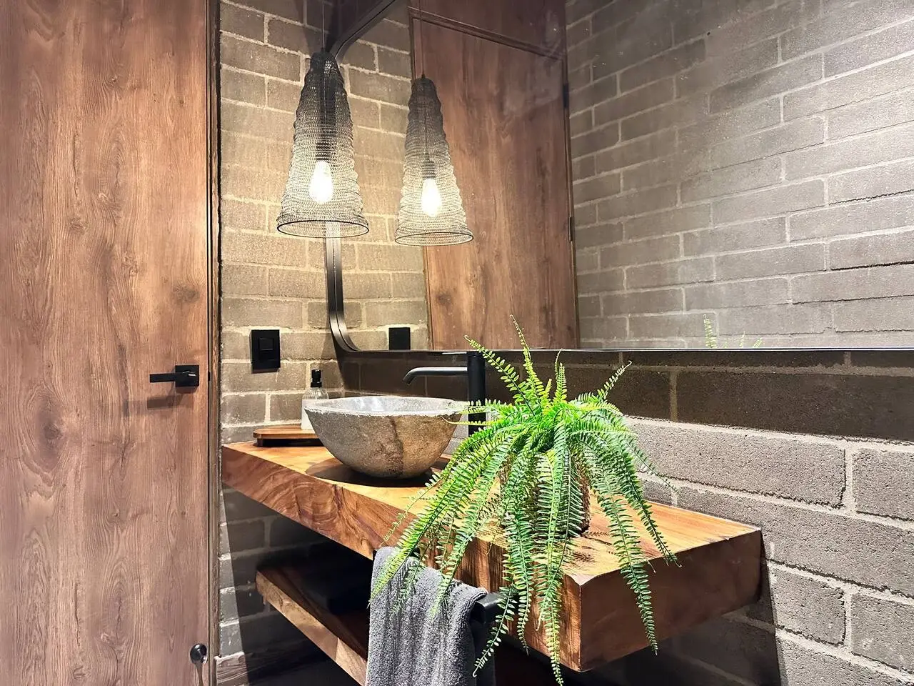 Exclusive Villa • Lake View + Forest - Image 44