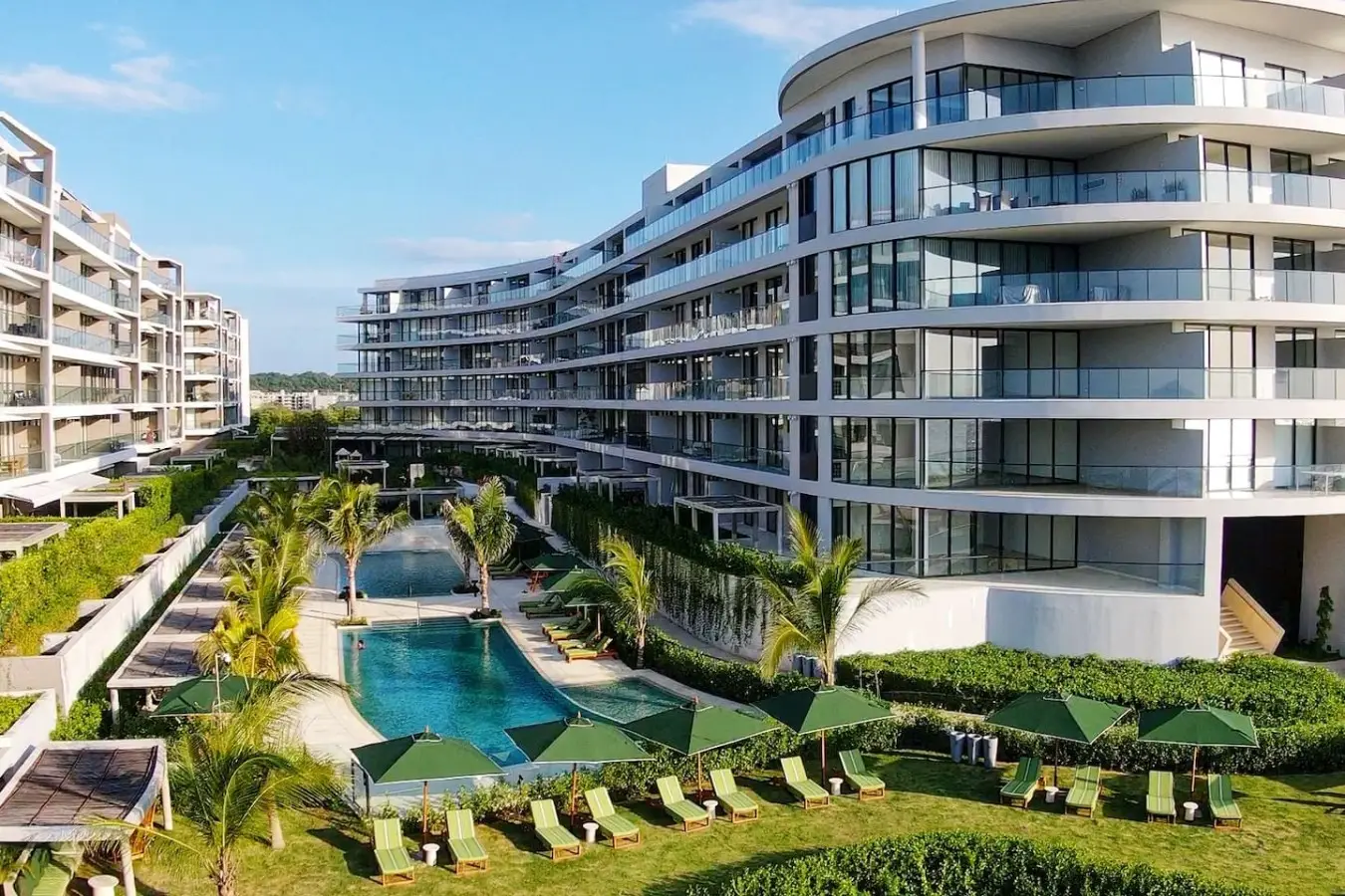 Magnificent Apartment + Beach + Jacuzzis! - Image 14