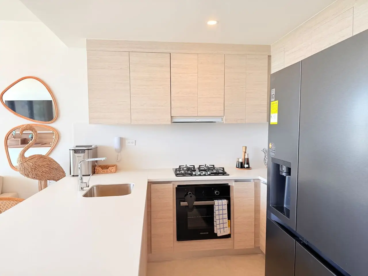 Magnificent Apartment + Beach + Jacuzzis! - Image 39