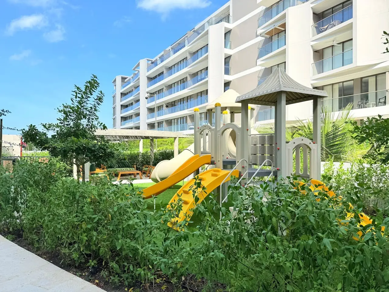 Magnificent Apartment + Beach + Jacuzzis! - Image 99