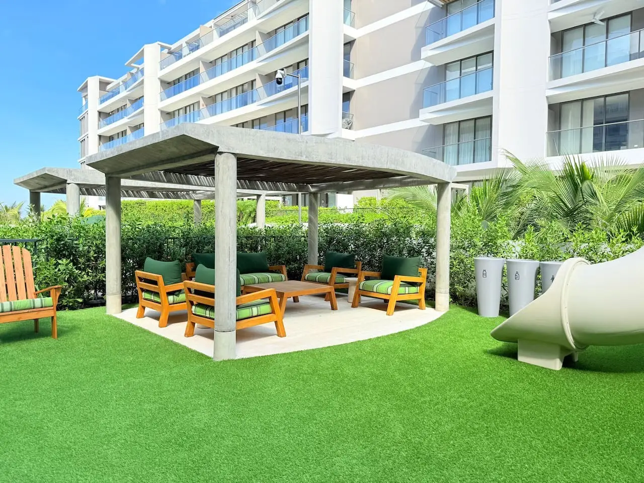 Magnificent Apartment + Beach + Jacuzzis! - Image 98