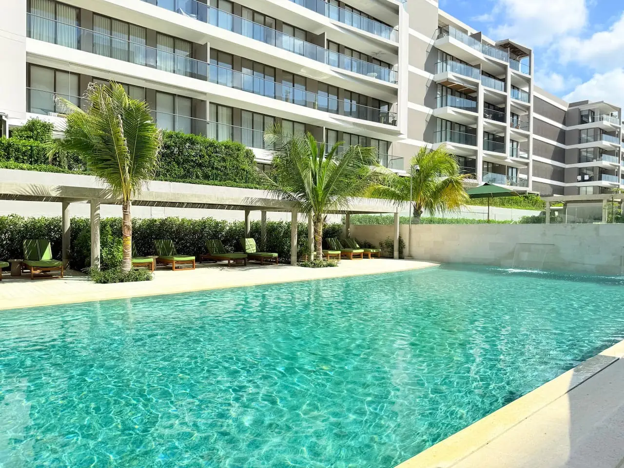 Magnificent Apartment + Beach + Jacuzzis! - Image 62