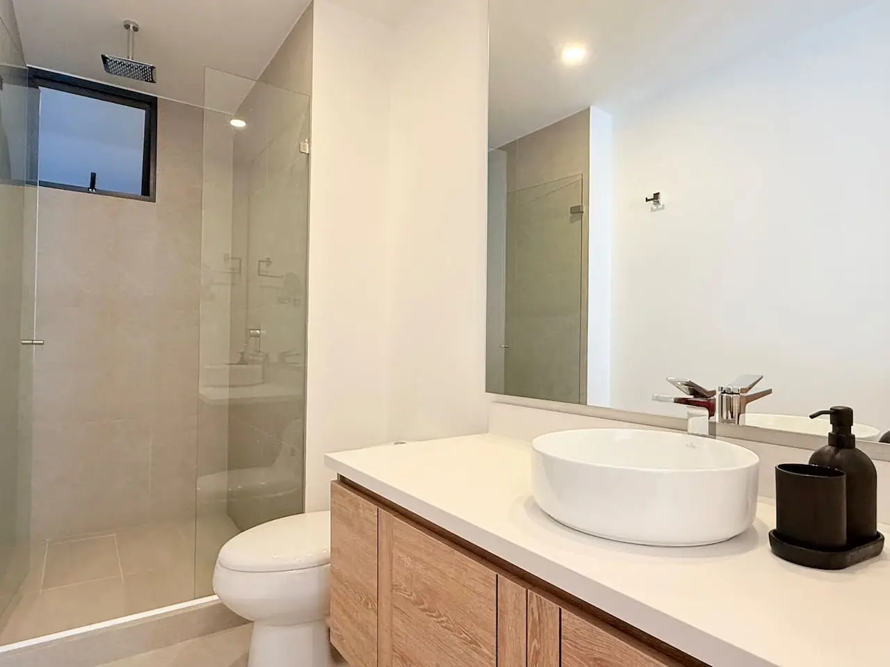 Exclusive Apartment | Private Pool | Beachfront - Image 27