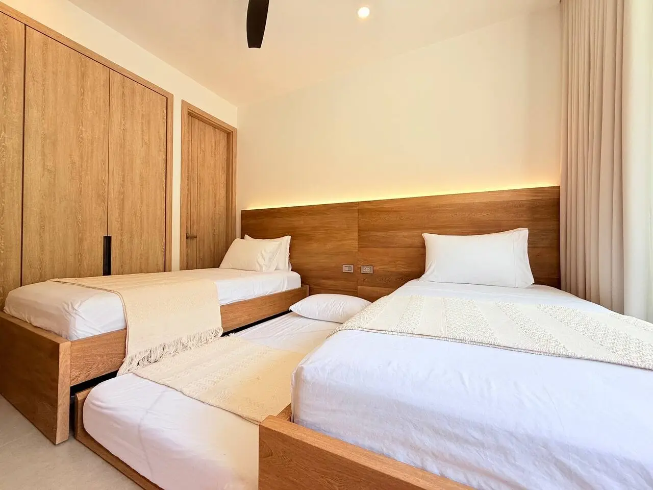 Exclusive Apartment | Private Pool | Beachfront - Image 21