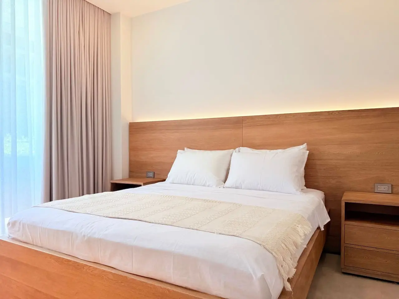 Exclusive Apartment | Private Pool | Beachfront - Image 10