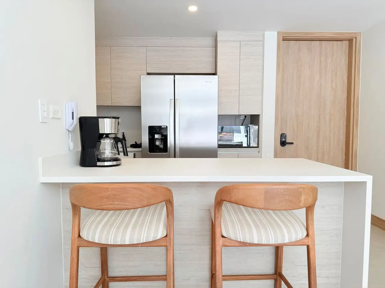 Exclusive Apartment | Private Pool | Beachfront - Image 28