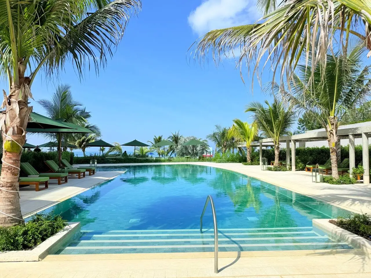 Exclusive Apartment | Private Pool | Beachfront - Image 61