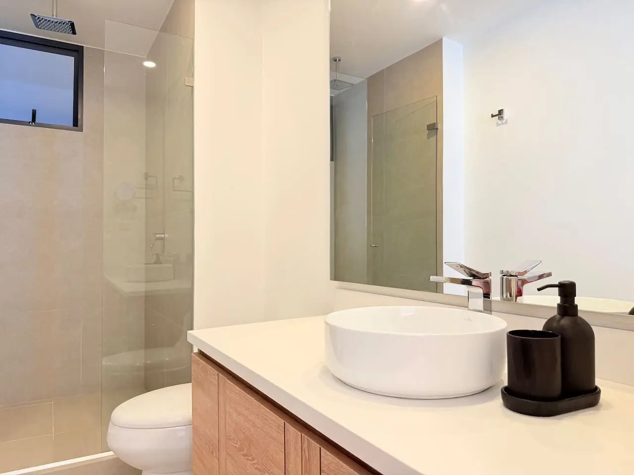 Exclusive Apartment | Private Pool | Beachfront - Image 26