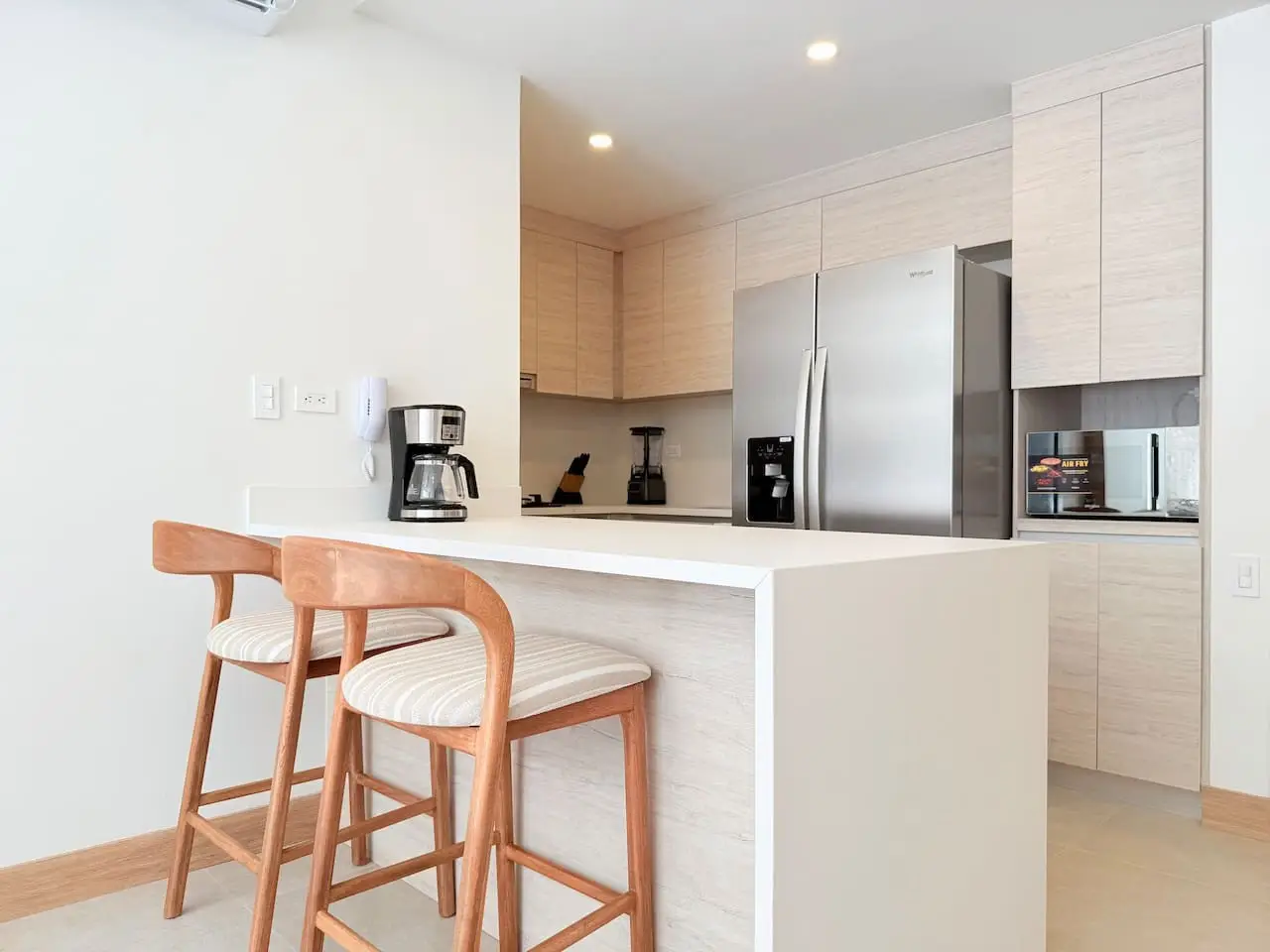 Exclusive Apartment | Private Pool | Beachfront - Image 29