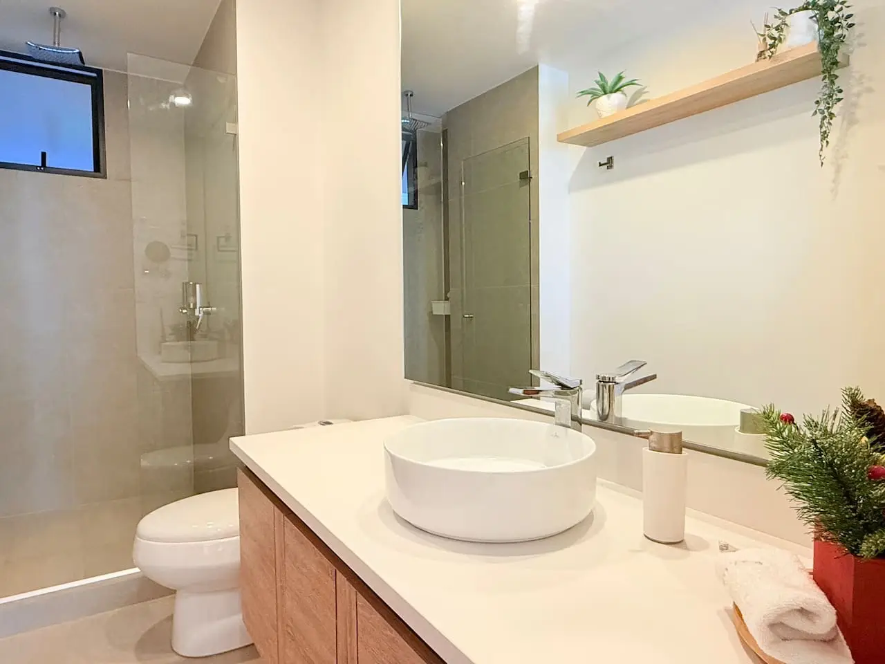 Beachfront Apartment | Private Pool | Morros Kai - Image 21