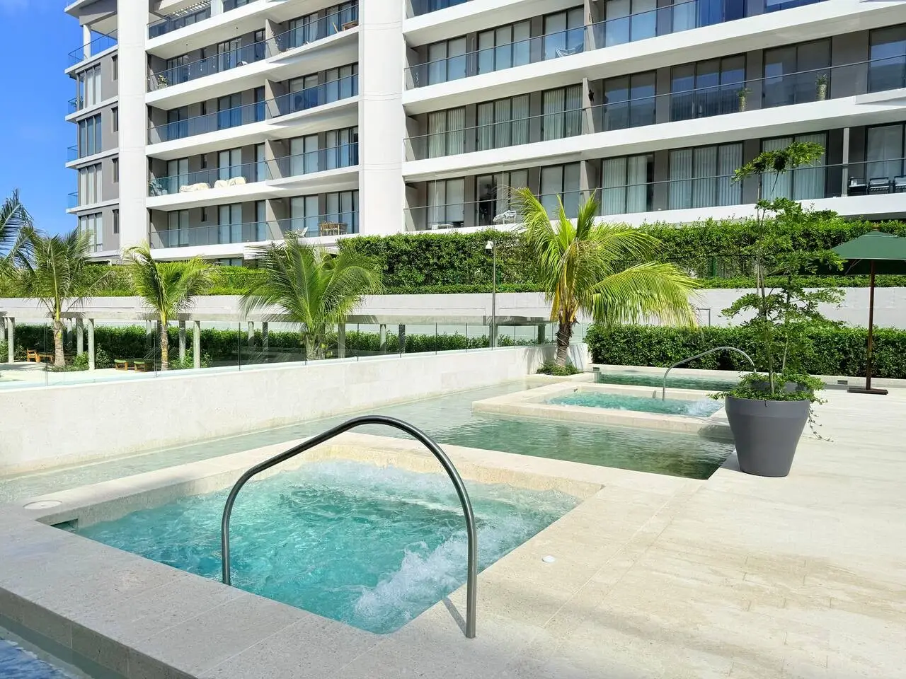Beachfront Apartment | Private Pool | Morros Kai - Image 44