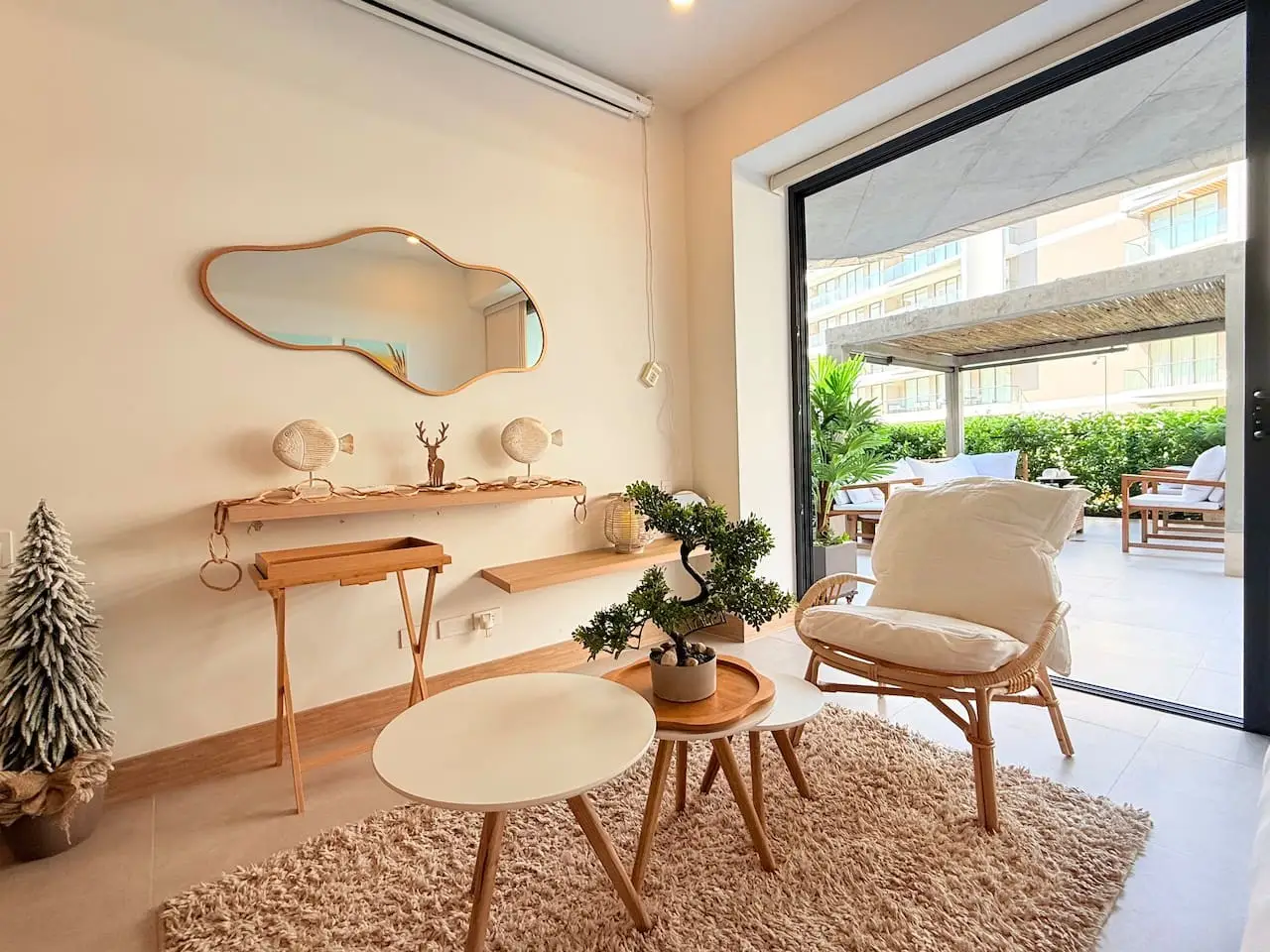 Beachfront Apartment | Private Pool | Morros Kai - Image 29