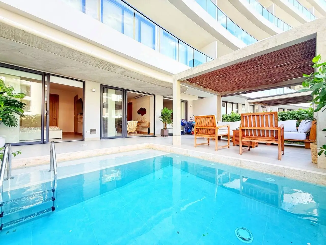Beachfront Apartment | Private Pool | Morros Kai - Image 95