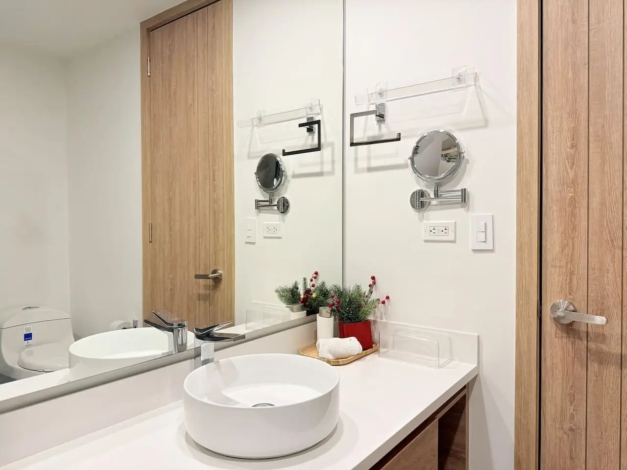 Beachfront Apartment | Private Pool | Morros Kai - Image 22
