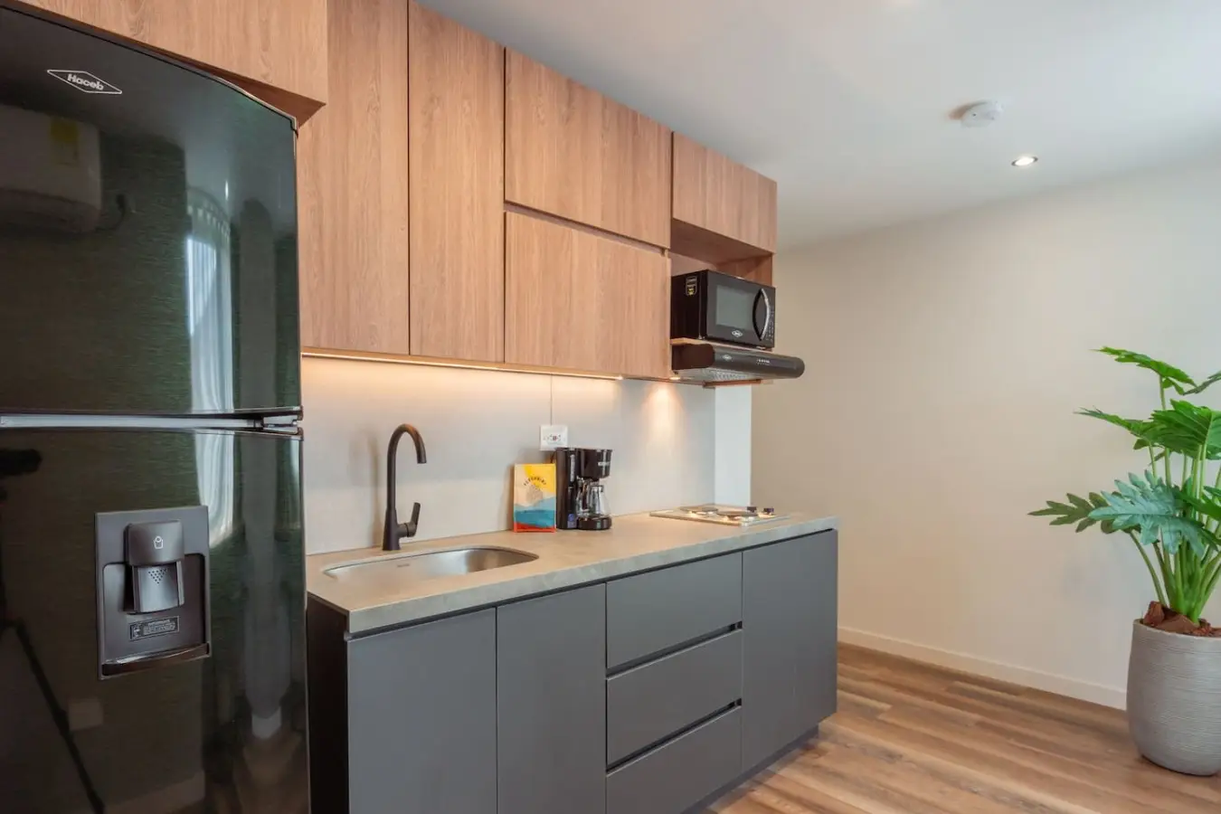 Loft with workspace | Laureles | Arche Lofts - Image 9