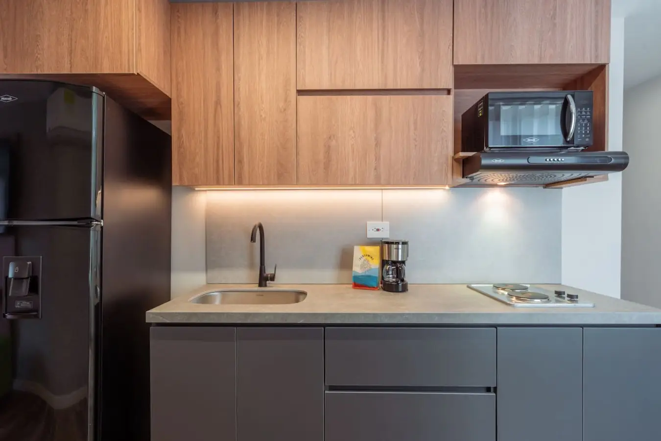 Modern Loft Prime Laureles Location | Arche Lofts - Image 8