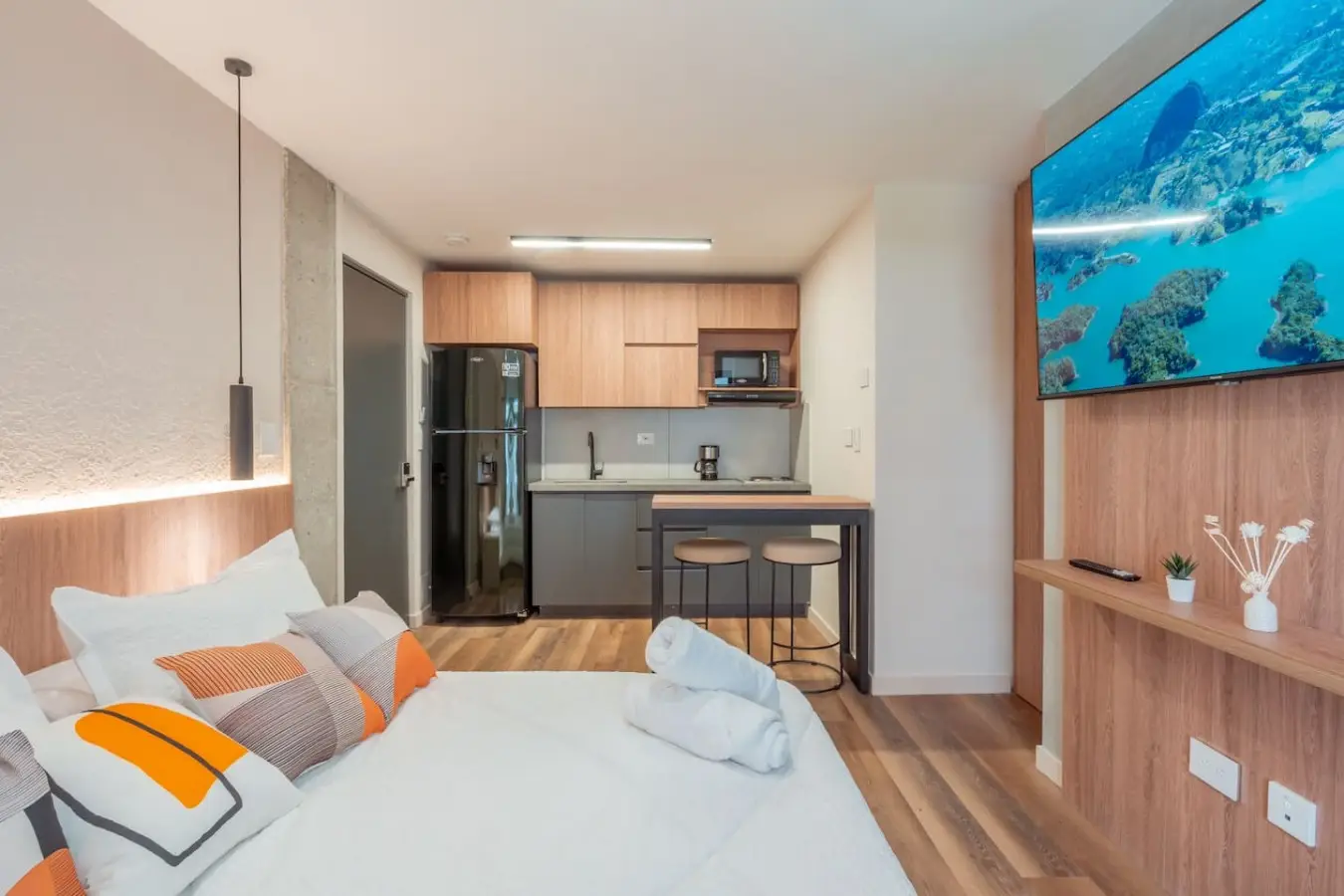 Loft in a Prime Laureles Location | Arche Lofts - Image 6