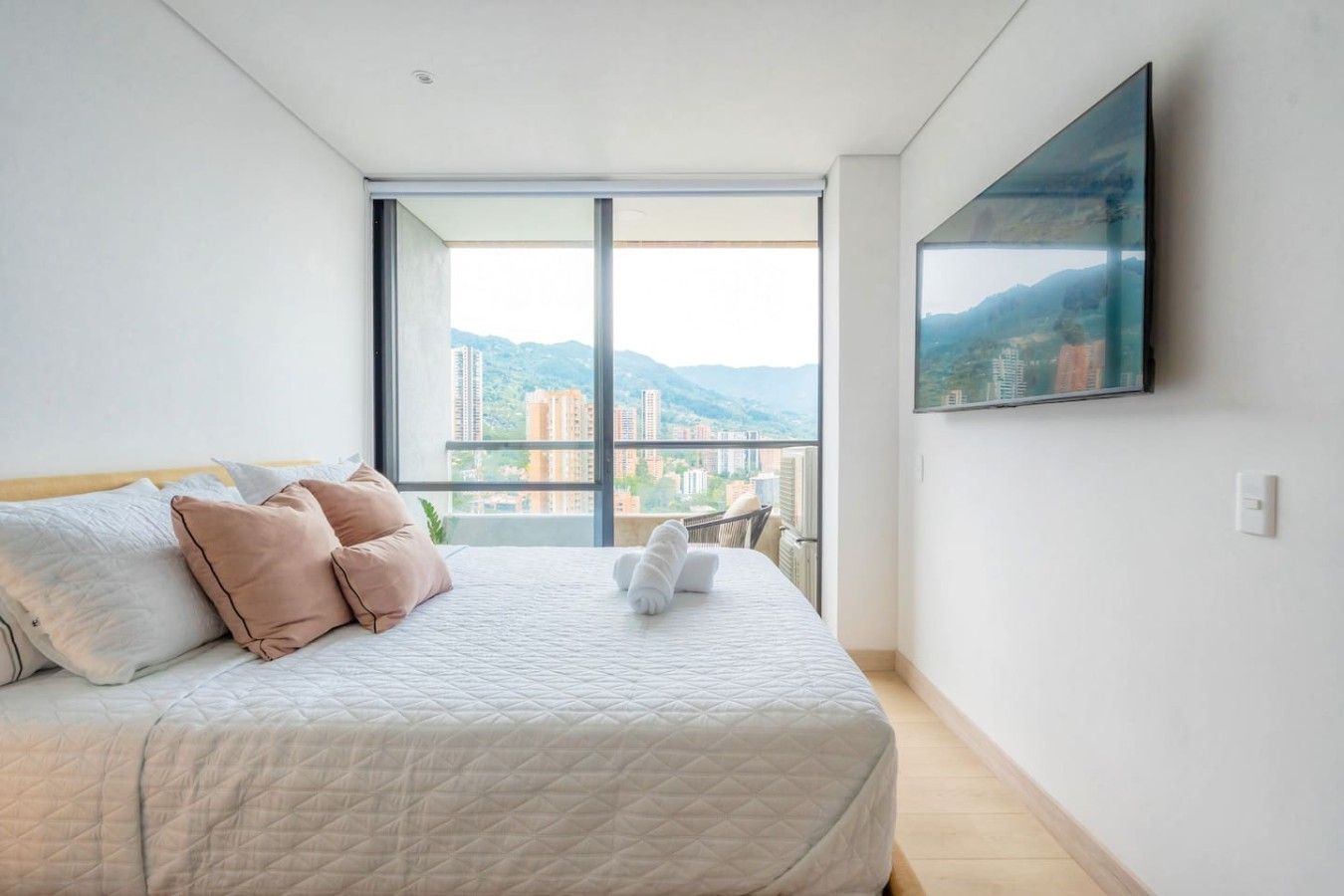Premium Apartment | El Poblado | Skyline 27 - Image 6