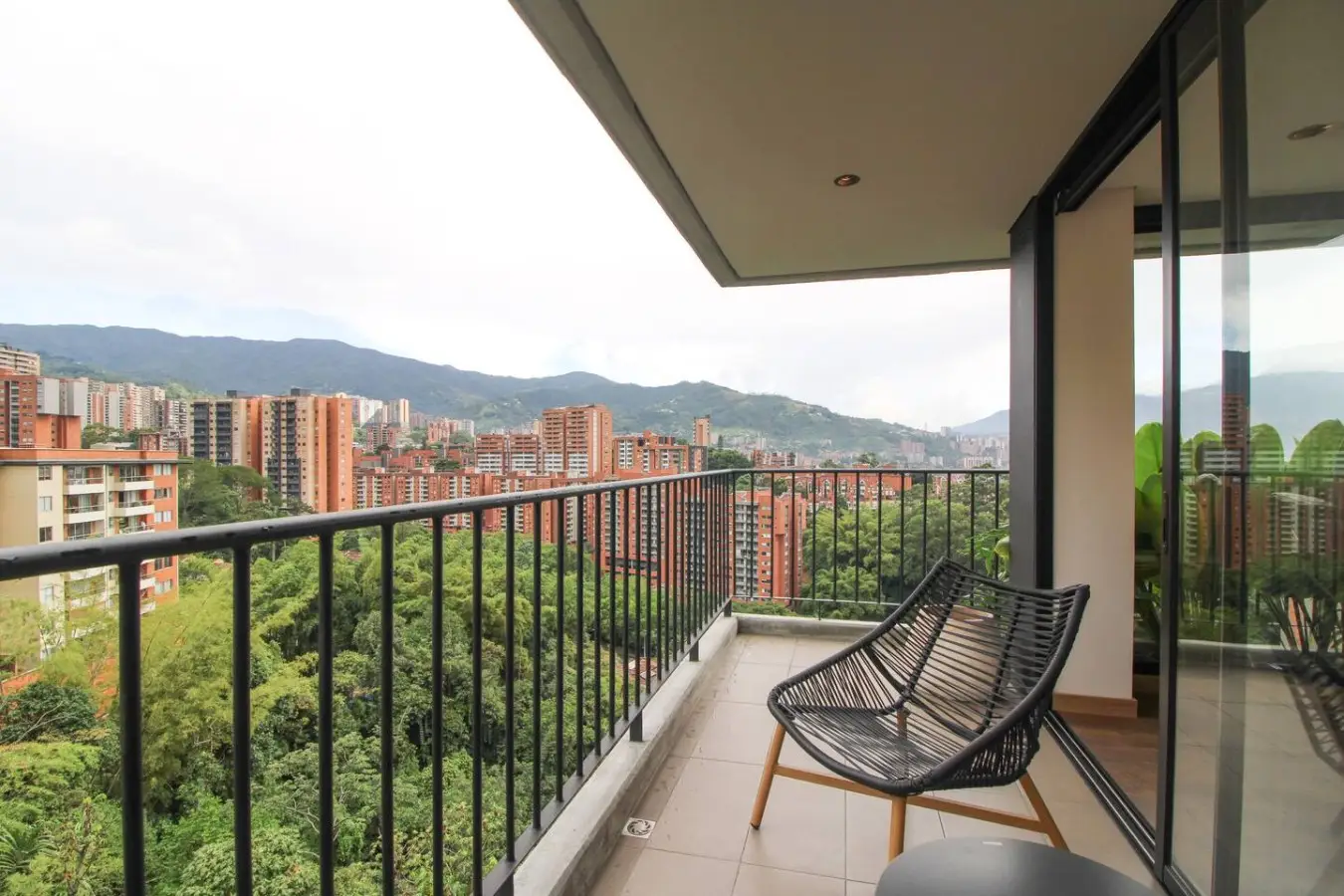 Exclusive Apartment | Envigado | 360° Views - Image 14