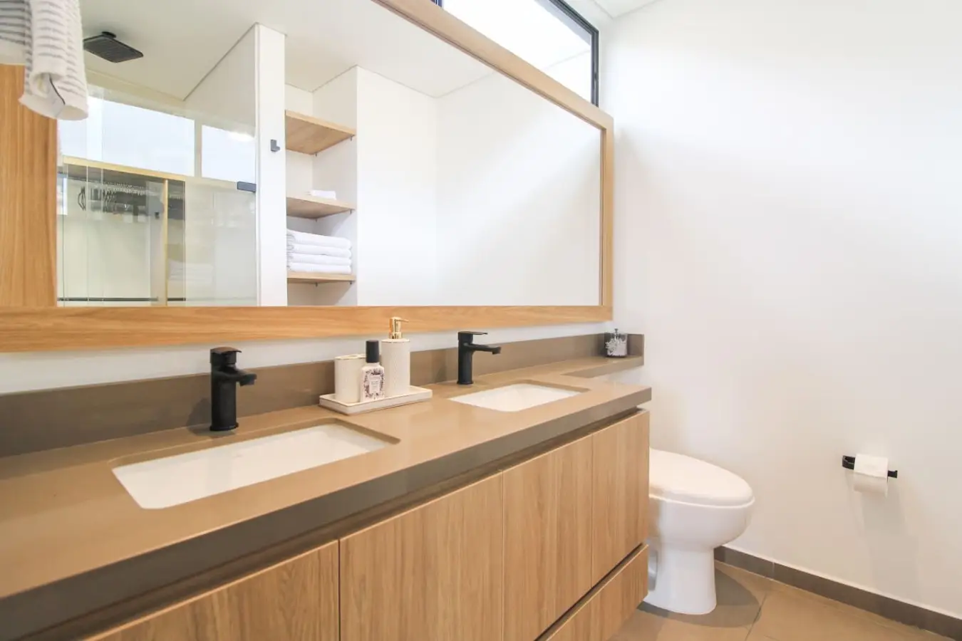 Exclusive Apartment | Envigado | 360° Views - Image 23