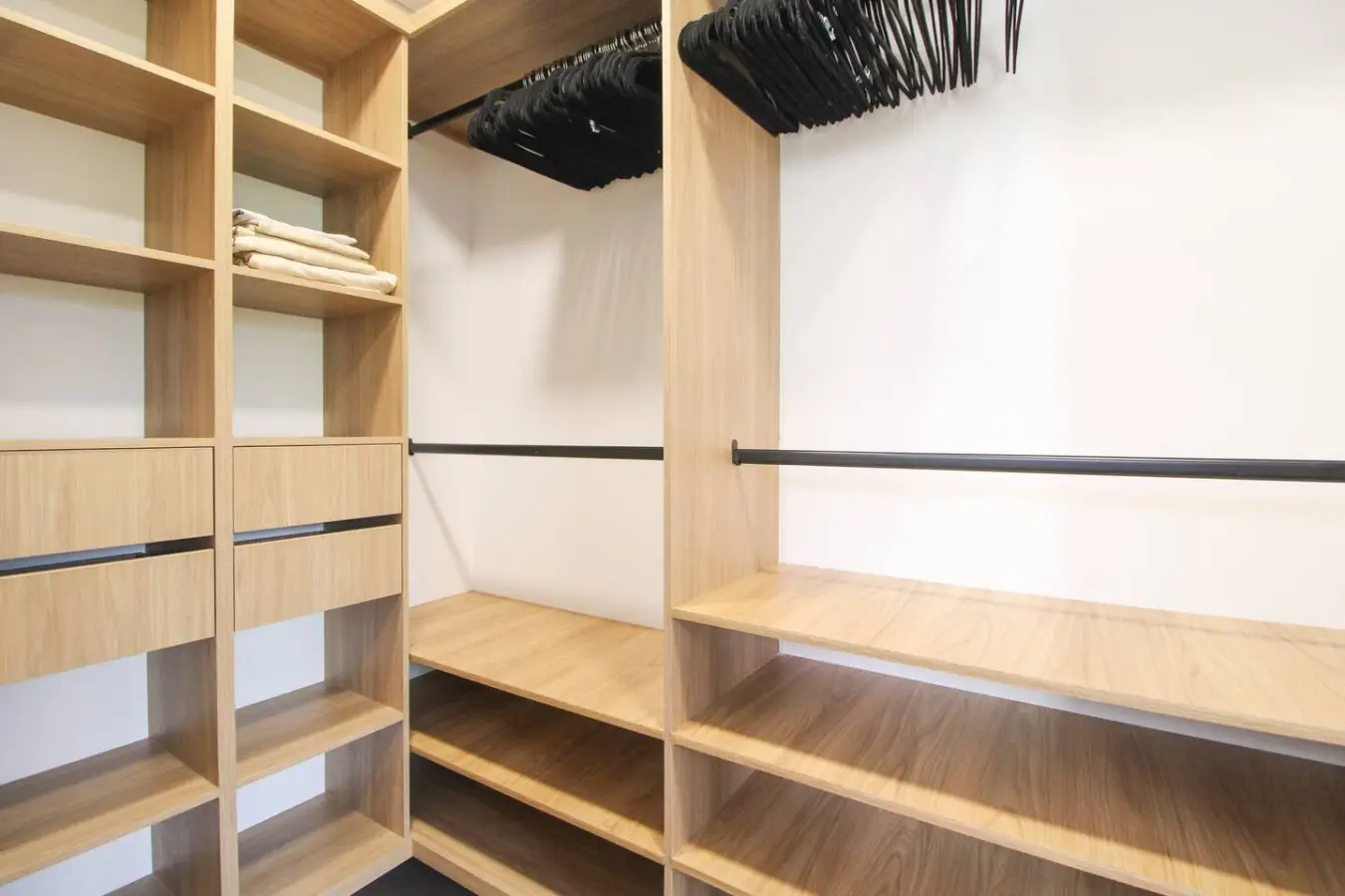 Exclusive Apartment | Envigado | 360° Views - Image 22