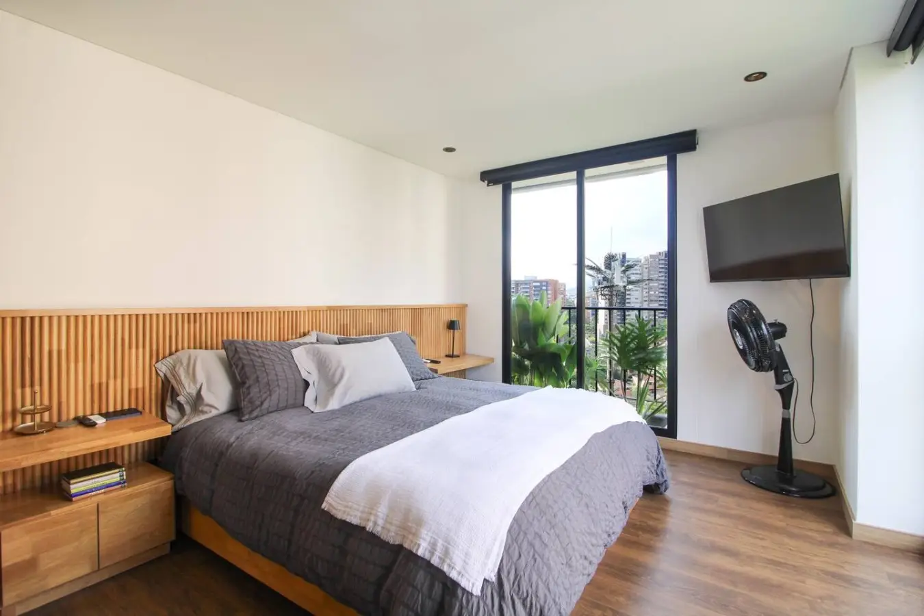 Exclusive Apartment | Envigado | 360° Views - Image 10