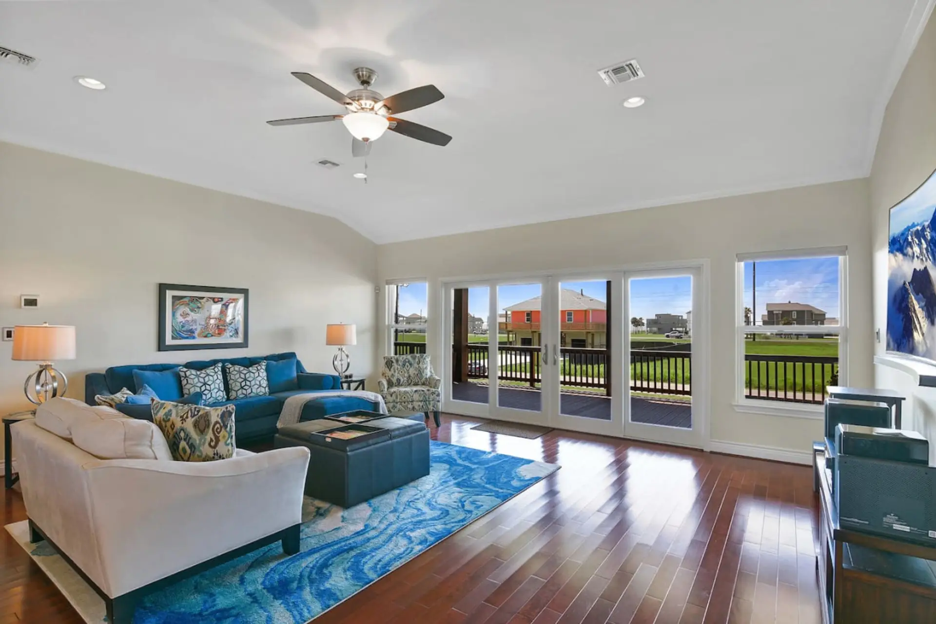 Spacious Living Room