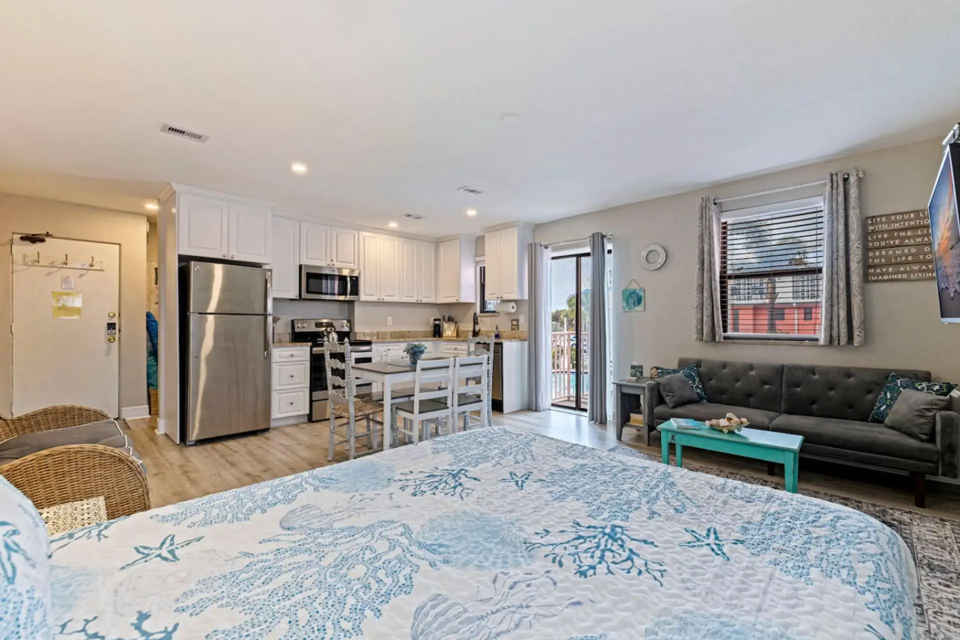 Cozy Beach Condo Perfect for 2–3 Guests