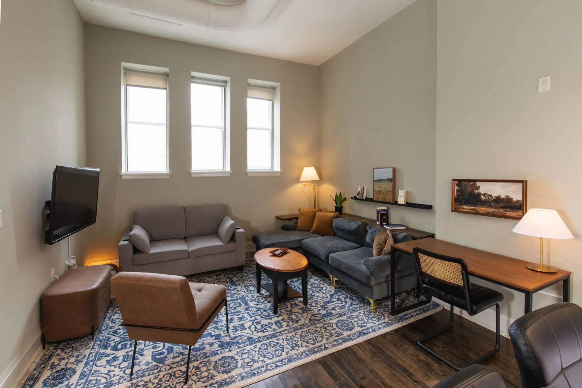 An open, light-filled layout designed for seamless transitions between morning focus and evening relaxation
