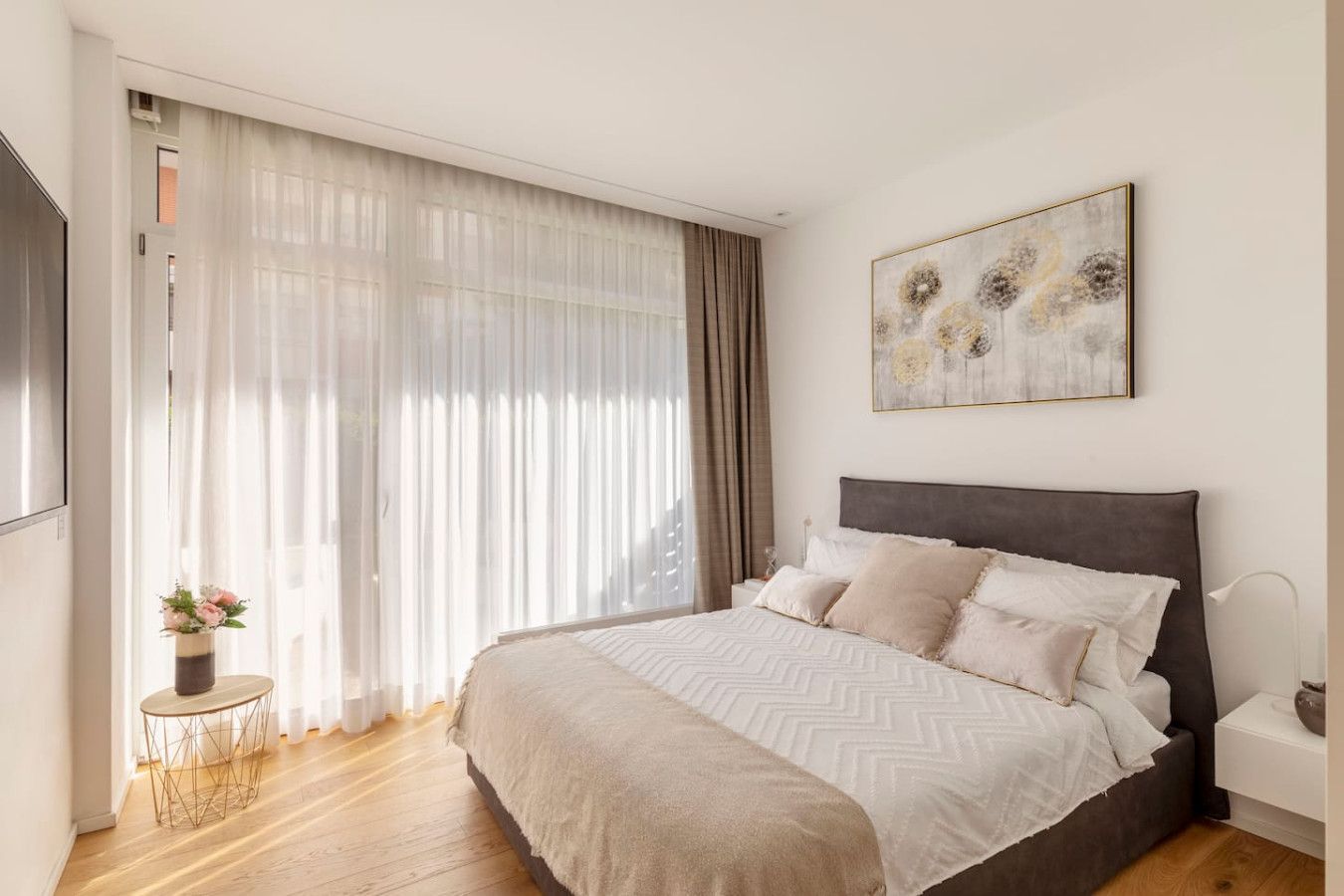 Just Steps From The Lakes Reference: Lake Diamond Stylish Getaway Steps From The Lake