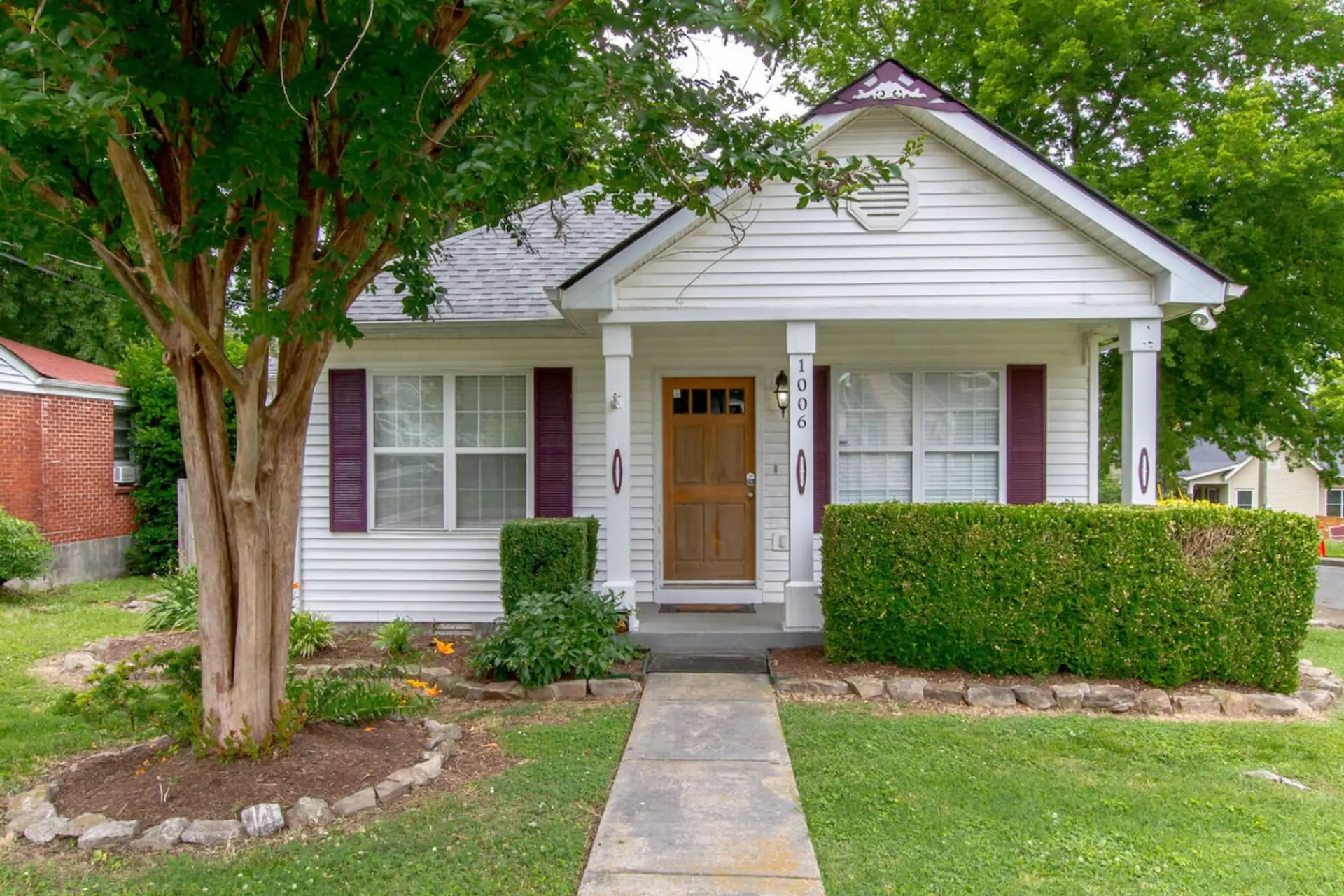 Enjoy our cute, local residence!